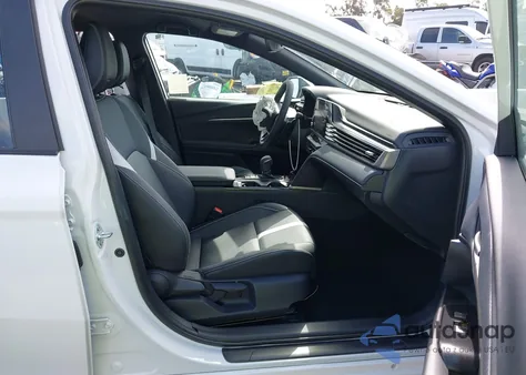 2025 Toyota Camry Se z USA, uszkodzony, nr VIN 4T1DAACK5SU627057